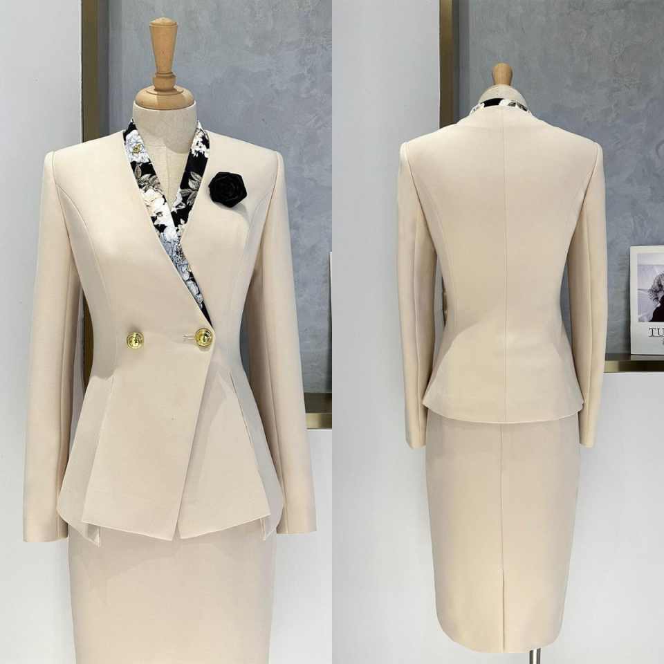Women Formal Wear For Conference - Ensemble de costume élégant pour femme